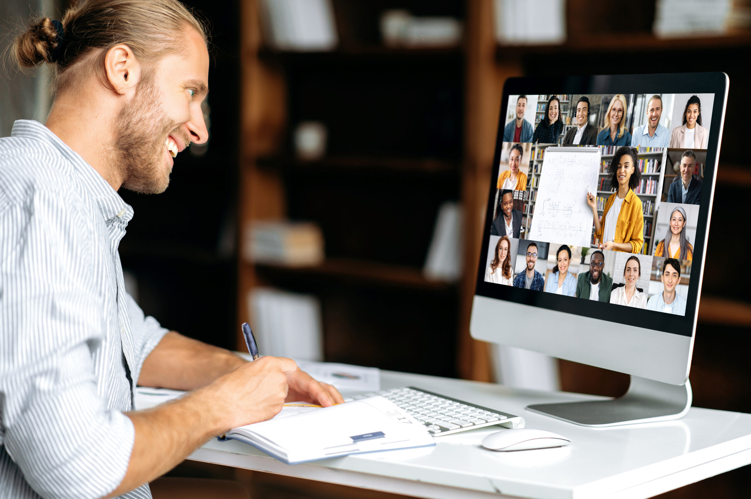 Teilnehmende in einem digitalen Live-Online-Training